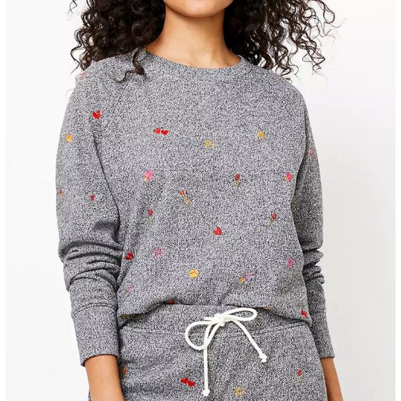 Lou & Grey Lou & Grey Heart Emoji Fleeceback Sweatshirt embroidered preppy twee - Picture 1 of 10